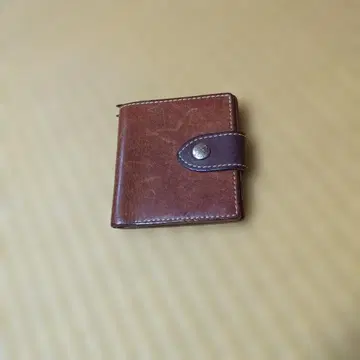 Ryu 현재 단종 타입 브라운 가죽 접이식 지갑