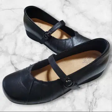 BEAU WALK 뷰워크 블랙 24cm 4E 일본제 컴포트 통굽