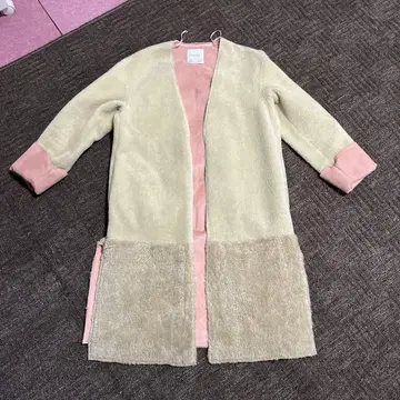 아이보리 핑크 롱 코트