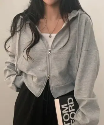 그레이 후드 부착 크롭 후드티