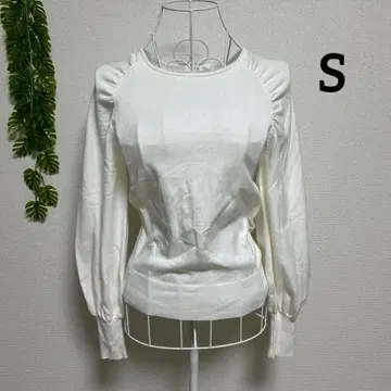 인덱스 S 긴팔 니트 스웨터 화이트 퍼프 슬리브