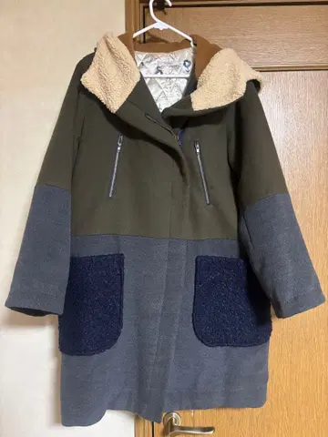 플리스 후드 부착 롱 코트