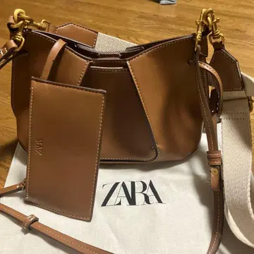 ZARA 완판템 브라운 숄더백 가드 케이스 포함