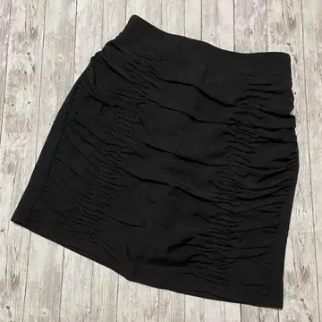 새상품급 타이트 미니 스커트 레트로 버블 스트레치 블랙 M