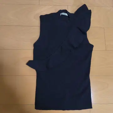 SNIDEL 블랙 슬리브리스 프릴 프리 사이즈