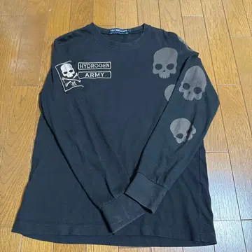 HYDROGEN ARMY 스컬 프린트 긴팔 티셔츠