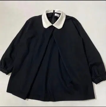 SONO 소노 스트레치 턱 플레어 클레릭 블라우스