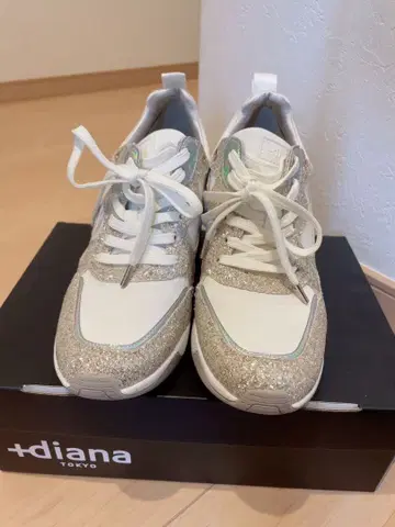 diana 글리터 스니커즈 화이트