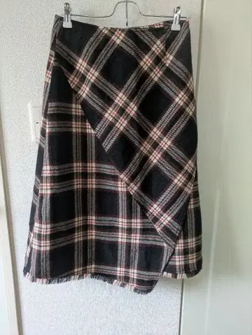 센소유니코 t.b 울 혼방 체크 무늬 타이트 스커트