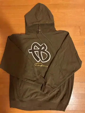 FUBU 로고 자수 후드 부착 후드티 올리브