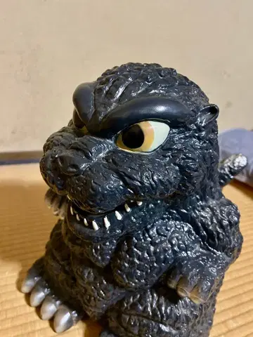 고질라 저금통 1994년 약 30cm