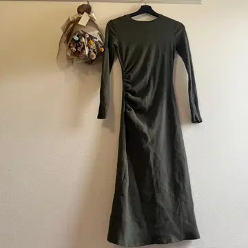 ZARA 올리브 그린 니트 원피스 S 사이즈