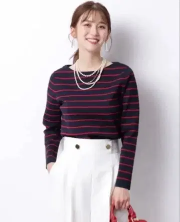 [ 새상품급 ] JUSGLITTY 티셔츠 라이크 보더 니트