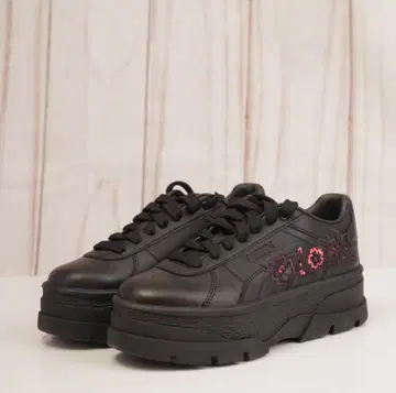 새상품급 PUMA RIVO EMB 23cm 통굽 스니커즈