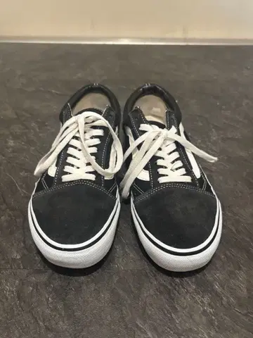 VANS 블랙 스니커즈