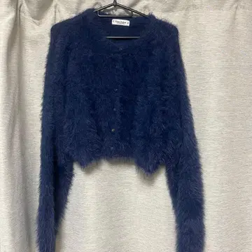 티나:조준 네이비 크롭 샤기 가디건