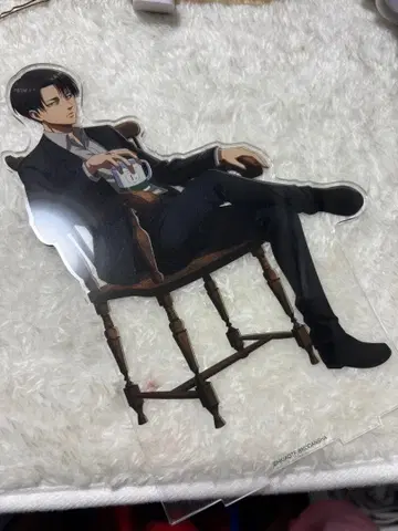 진격의 거인 리바이 병장 아크릴 스탠드