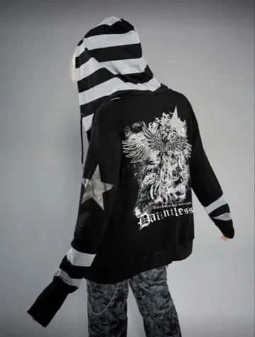 그래픽 후드티 블랙