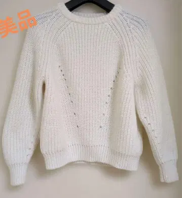 [ 새상품급 ] 알아바일 화이트 니트 스웨터