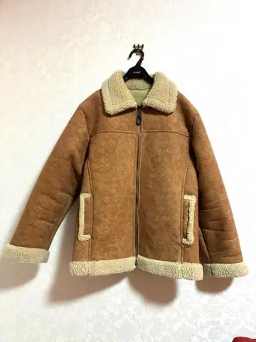 GUMU INTL (그무 인터내셔널) 보아 자켓