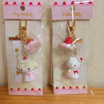 산리오 딸기 휘핑 케이크 키링 헬로키티 마이멜로디