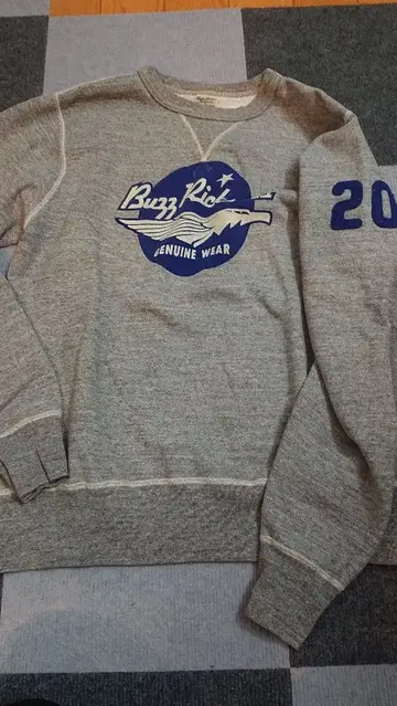 [ 초레어 ] 버즈릭슨 20주년 맨투맨