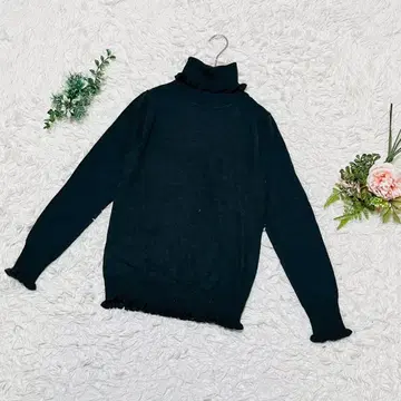 [더 샵 티케이] 프릴 터틀넥 스웨터 긴팔 무지 블랙 M