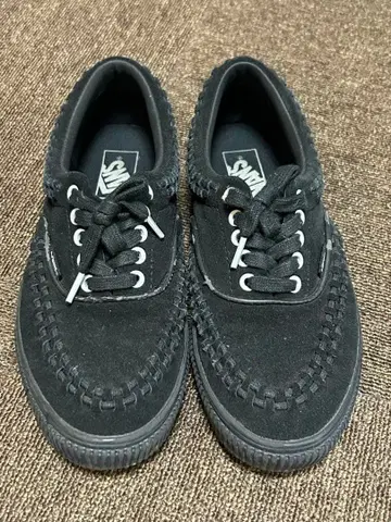 VANS 블랙 스웨이드 스니커즈 오센틱