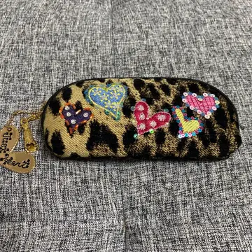 미사용 새상품 싱크비 애니멀 하트 파우치 안경 케이스