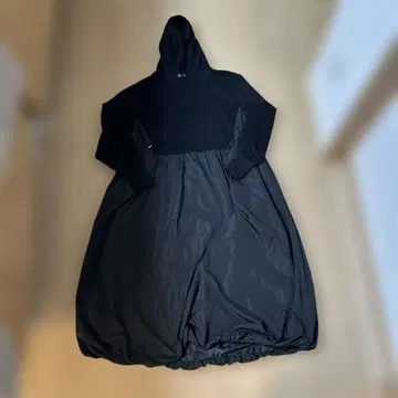 야마다야 후드 부착 벌룬 실루엣 원피스 M 사이즈