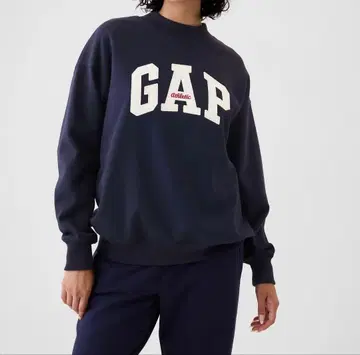 GAP 모크넥 맨투맨 athletic