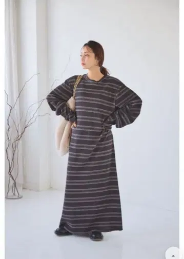 [ 새상품급 ] mite pleats border op