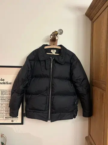 GOOD ENOUGH B3 다운 자켓