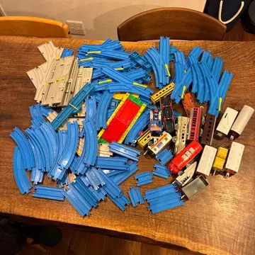 프라레일 레일과 차량 세트