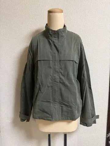 올리브 그린 밀리터리 자켓