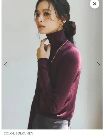 [ 택 포함 새상품 ] 실크 캐시미어 블렌드 핏 리브 터틀 니트