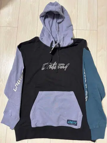 TCSS 크리티컬 슬라이드 후드티