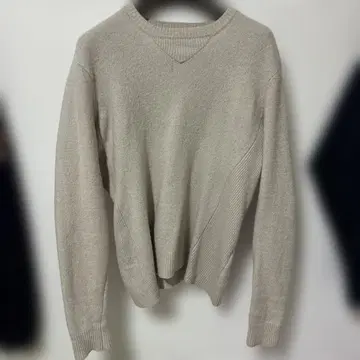 junhashimoto 라이트 베이지 니트 스웨터 사이즈 4