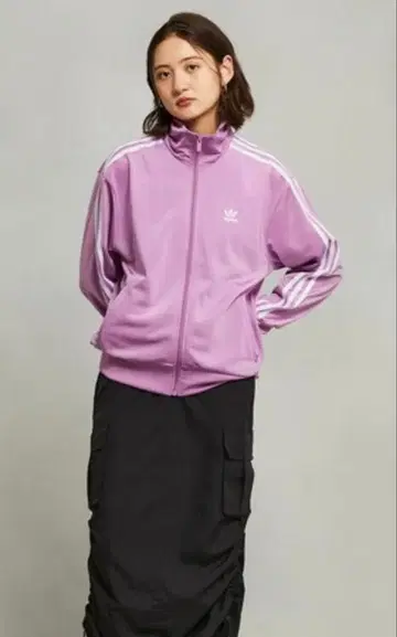 새상품 미사용품 택 포함! 아디컬러 클래식 루즈 파이어버드