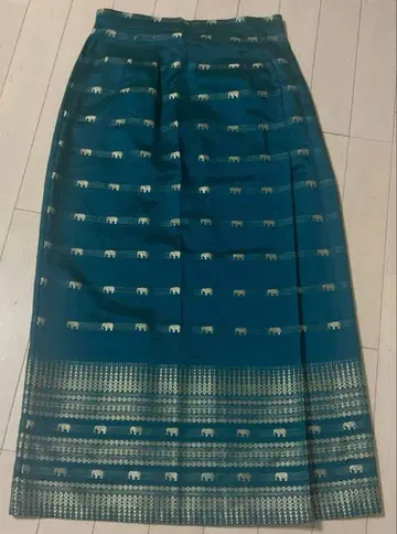 틸 타이츠 스커트