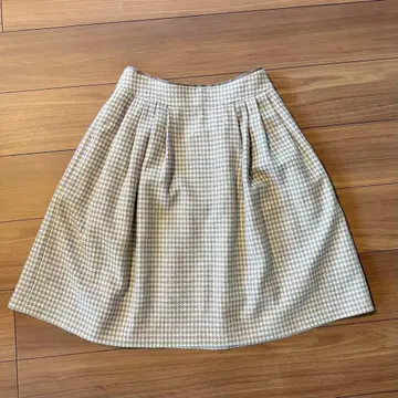 FOXEY 하운드투스 체크 패턴 스커트 베이지 40