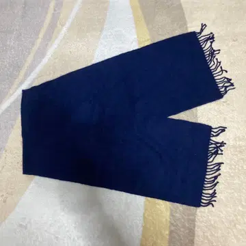 BEGG 머플러 네이비