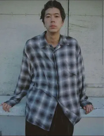 [ LIDNM ] PEACH RAYON OMBRE SHIRT