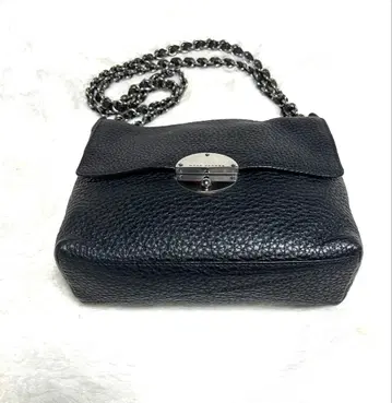 [새상품급] Marc Jacobs 블랙 가죽 숄더백 밴딩 백