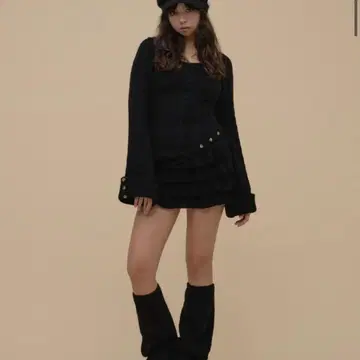 andmary Leia frill set up