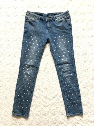 스터드 장식 블루 청바지 L 사이즈 스트레치성 있음