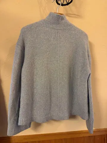 띠어리 럭스 23AW MOULINE MANON 모크넥 니트