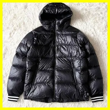 블랙 후드 부착 다운 자켓