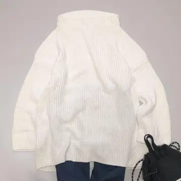 플라주 캐시미어 혼방 리브 루즈핏 니트 하이넥 모크넥 면