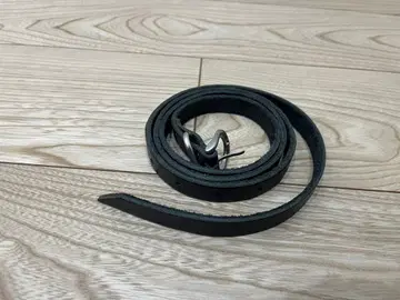 핸더 스킴 테일 벨트 블랙 가죽